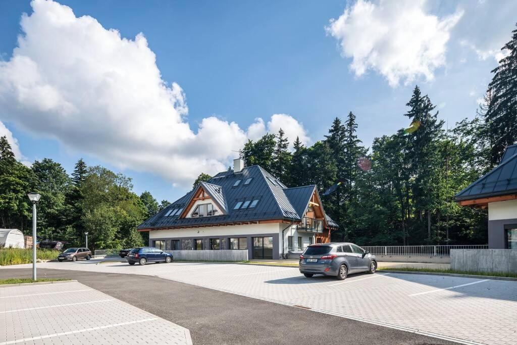 Luxury 2 Bedroom Mountain Escape Harrachov Bagian luar foto
